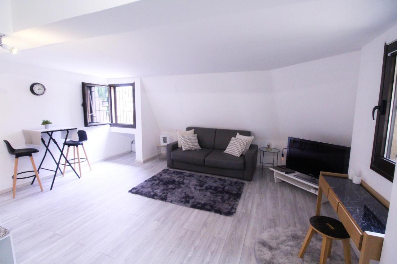 Large Studio Close To Monaco, Bnb Ric' Keys Босолей Экстерьер фото