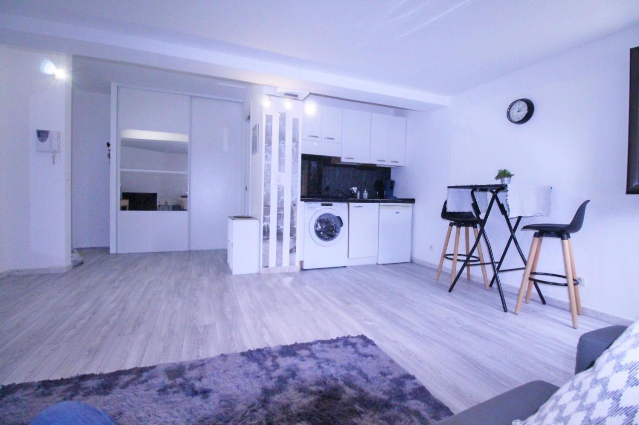 Large Studio Close To Monaco, Bnb Ric' Keys Босолей Экстерьер фото